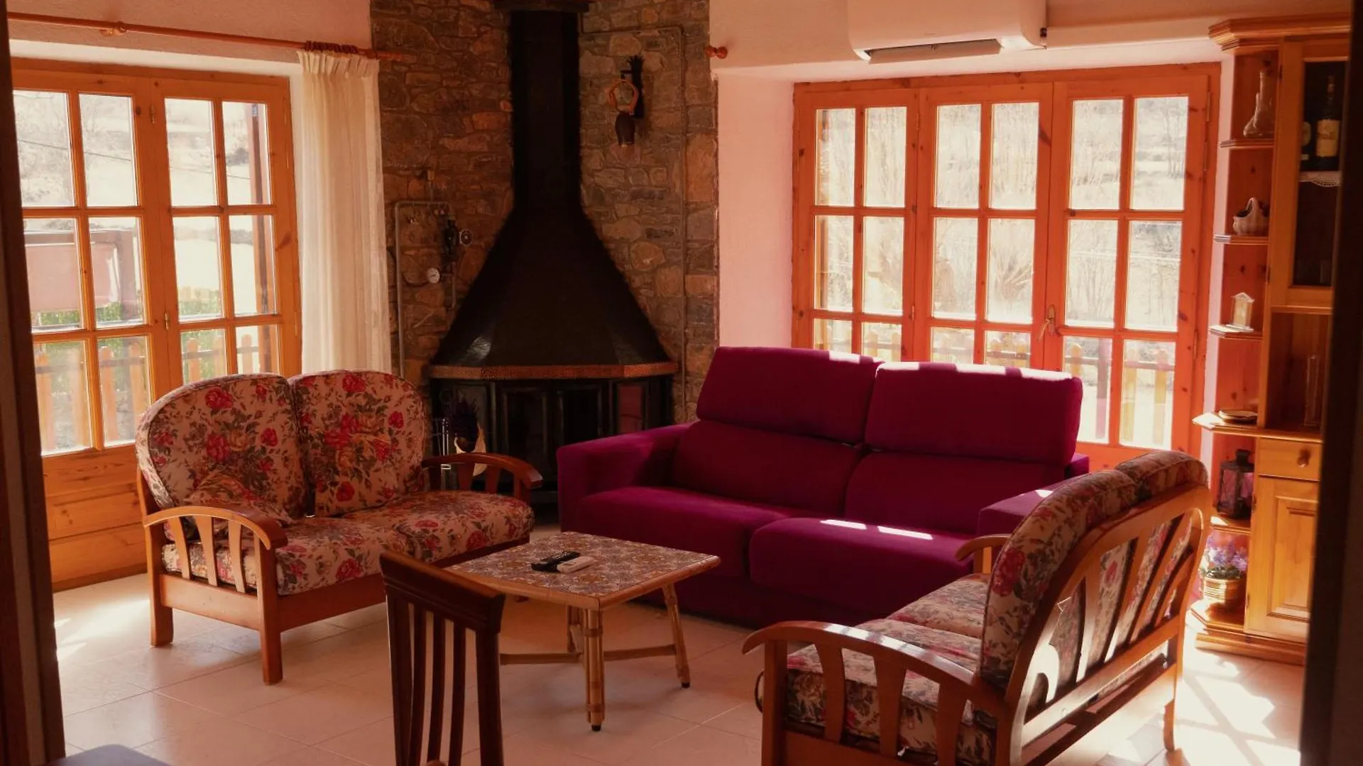 Villa Cal Pujol By Rural House Toloríu España